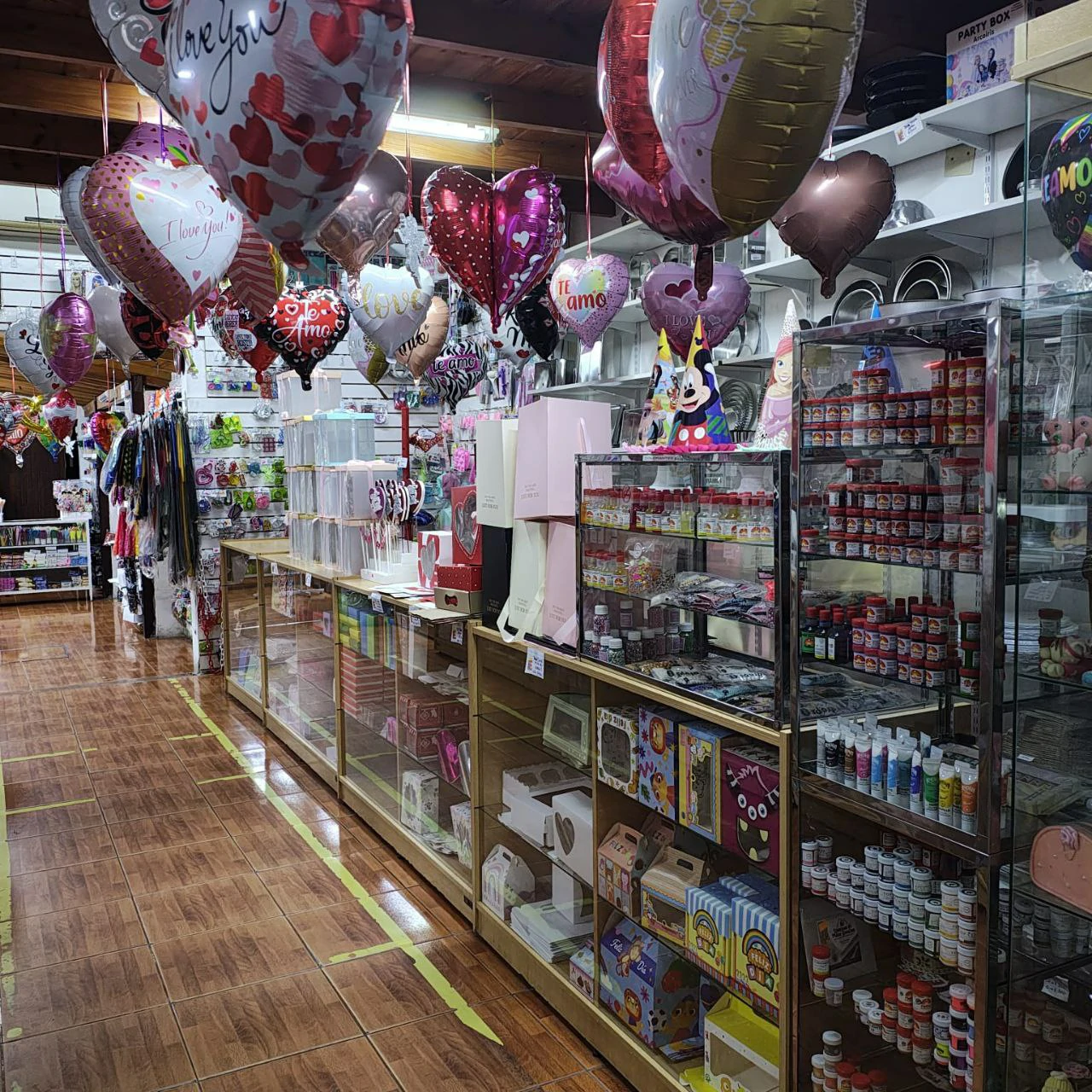 cotillón emporio pilar